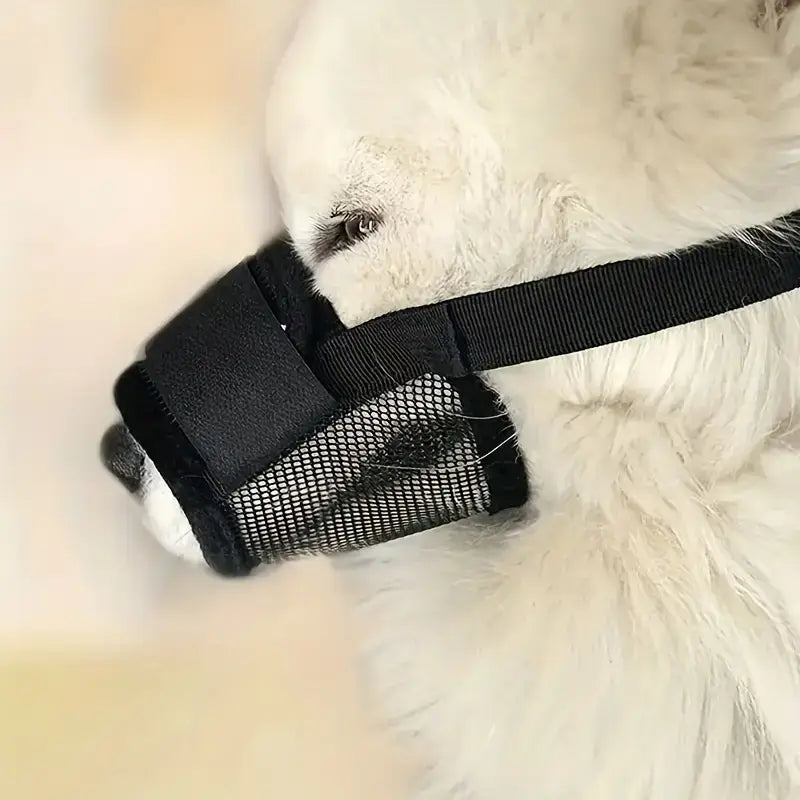 Adjustable dog muzzle for small to medium dogs with comfortable fit